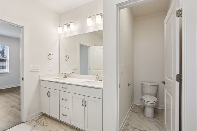 7727 Danswerk Dr, Murfreesboro, TN 37129