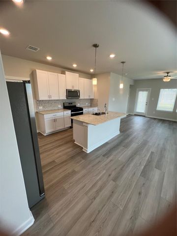 1722 Cayden Oak, Conroe, TX 77304
