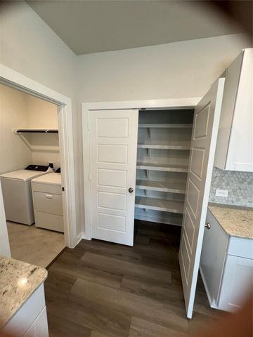 1722 Cayden Oak, Conroe, TX 77304