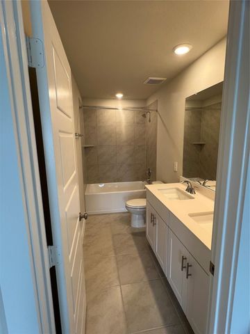 1722 Cayden Oak, Conroe, TX 77304