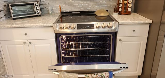 9 SE 15th AVE, Cape Coral, FL 33990