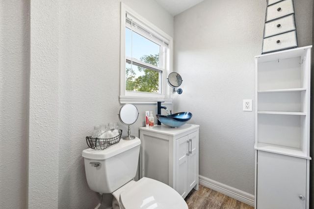 1539 Sterling Drive, Baytown, TX 77523