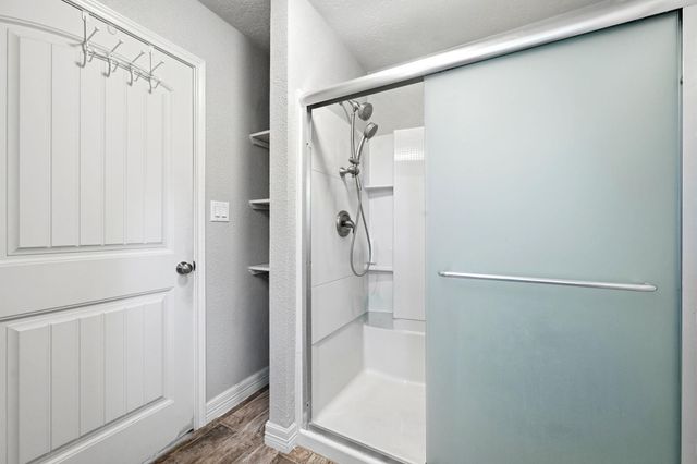 1539 Sterling Drive, Baytown, TX 77523