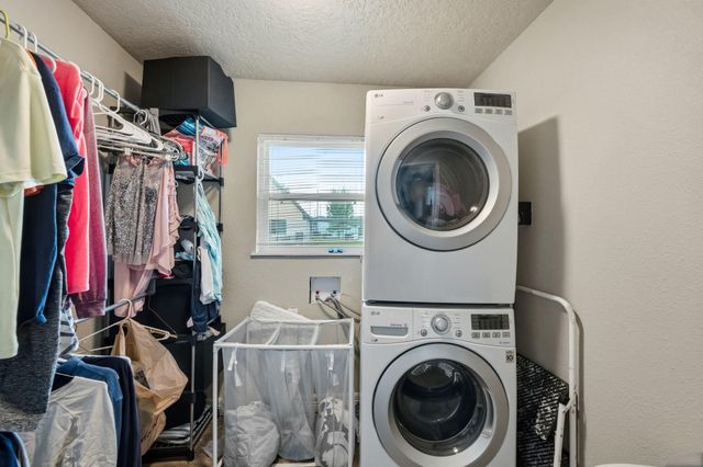 1539 Sterling Drive, Baytown, TX 77523