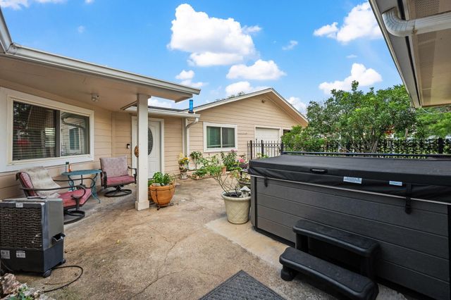 1539 Sterling Drive, Baytown, TX 77523