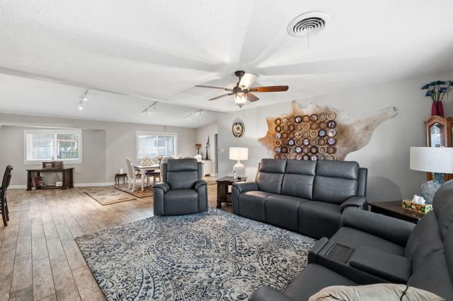 1539 Sterling Drive, Baytown, TX 77523