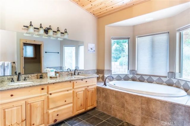 43628 Yosemite Drive, Big Bear Lake, CA 92315
