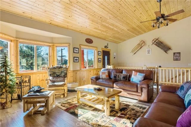 43628 Yosemite Drive, Big Bear Lake, CA 92315