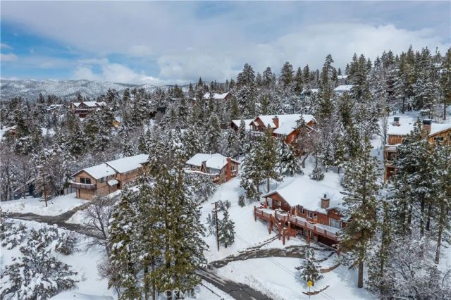 43628 Yosemite Drive, Big Bear Lake, CA 92315