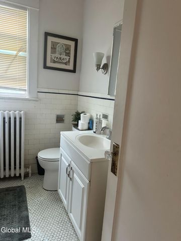 38 Harris Avenue, Albany, NY 12208