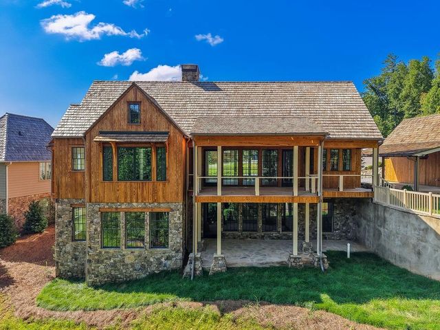 80 Cove View Lane, Clarkesville, GA 30523