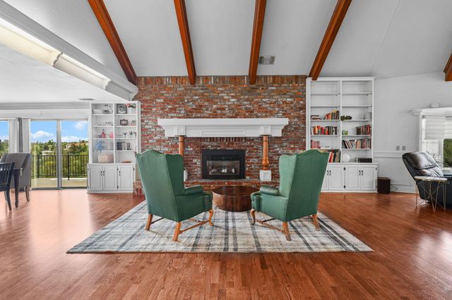 3330 Scenic Drive, Redding, CA 96001