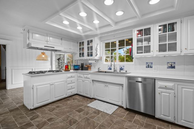 3330 Scenic Drive, Redding, CA 96001