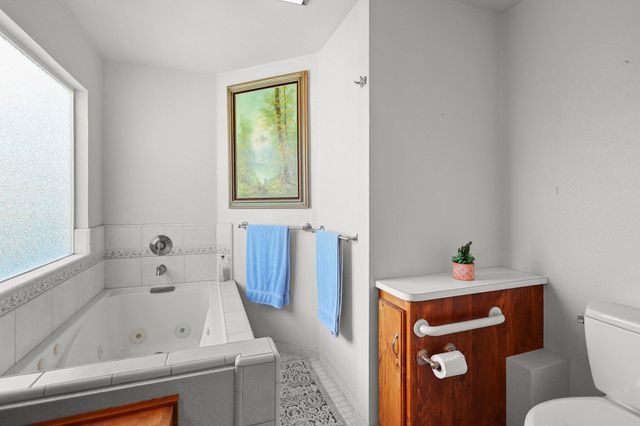 3330 Scenic Drive, Redding, CA 96001