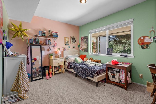 3330 Scenic Drive, Redding, CA 96001