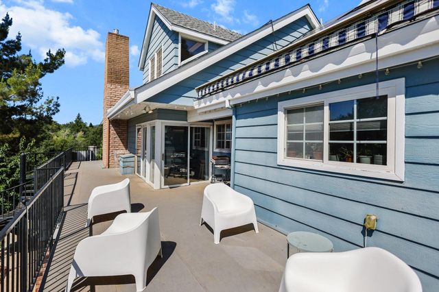 3330 Scenic Drive, Redding, CA 96001