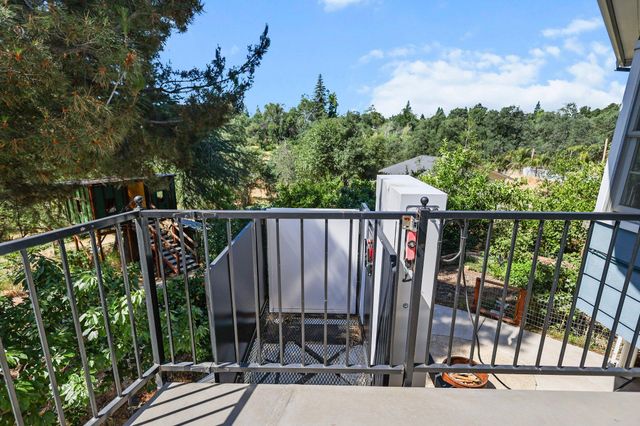 3330 Scenic Drive, Redding, CA 96001