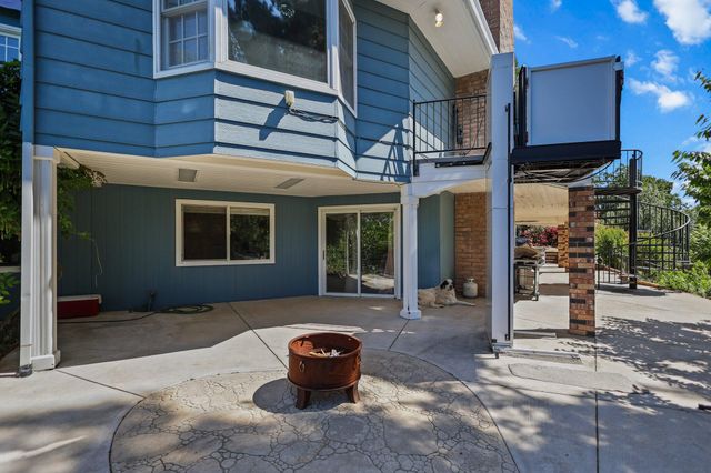 3330 Scenic Drive, Redding, CA 96001