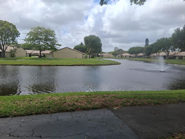 1024 Green Pine Boulevard I, West Palm Beach, FL 33409
