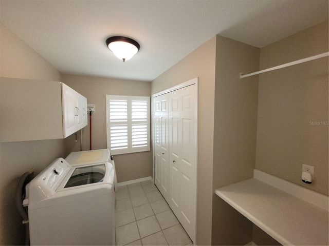 1104 RIFLECREST AVENUE, Valrico, FL 33594