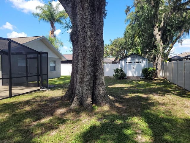 1104 RIFLECREST AVENUE, Valrico, FL 33594