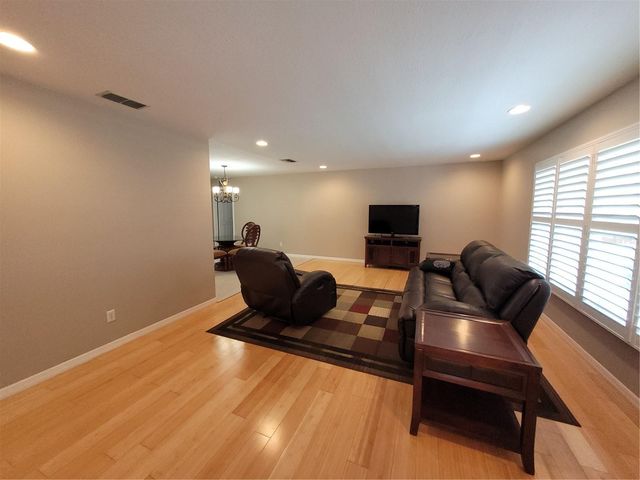 1104 RIFLECREST AVENUE, Valrico, FL 33594