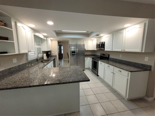 1104 RIFLECREST AVENUE, Valrico, FL 33594