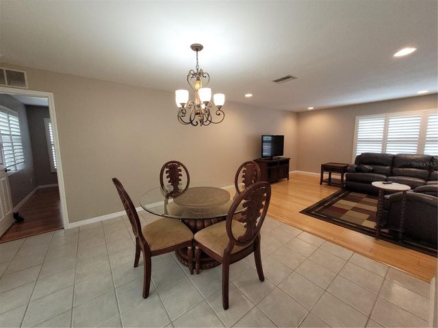 1104 RIFLECREST AVENUE, Valrico, FL 33594