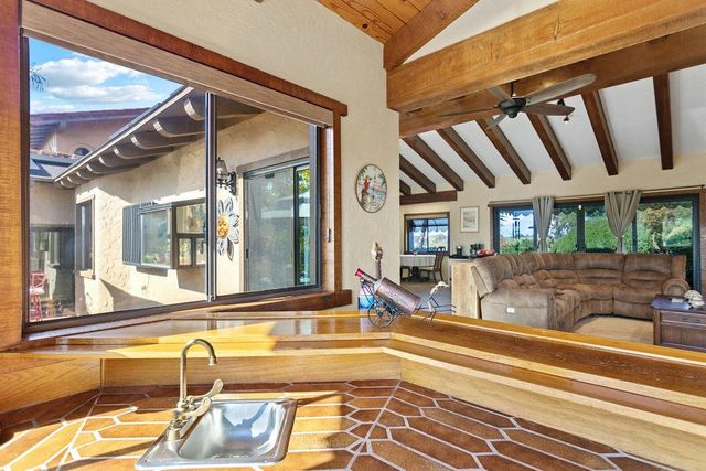 10722 Rawles Rd, Oakdale, CA 95361