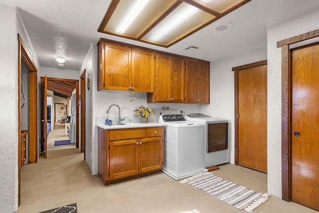 10722 Rawles Rd, Oakdale, CA 95361