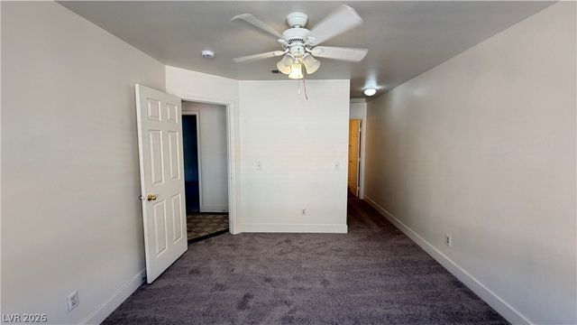 8413 Blazing Sun Avenue, Las Vegas, NV 89129