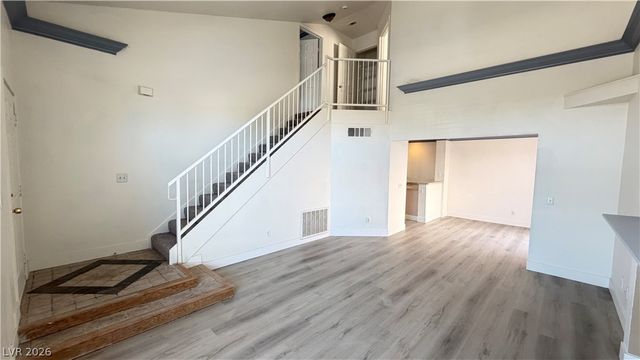 8413 Blazing Sun Avenue, Las Vegas, NV 89129