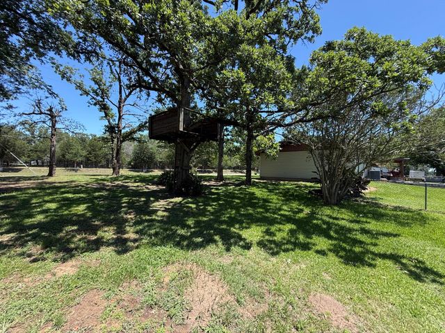 10308 Farm Market 831, Buffalo, TX 75831