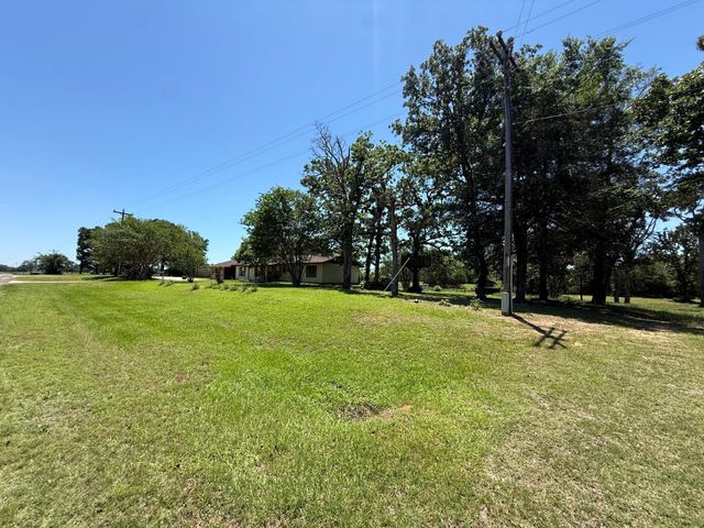 10308 Farm Market 831, Buffalo, TX 75831