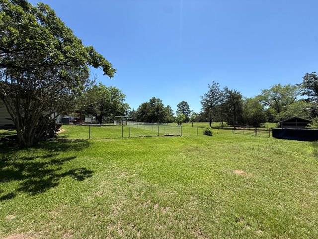 10308 Farm Market 831, Buffalo, TX 75831