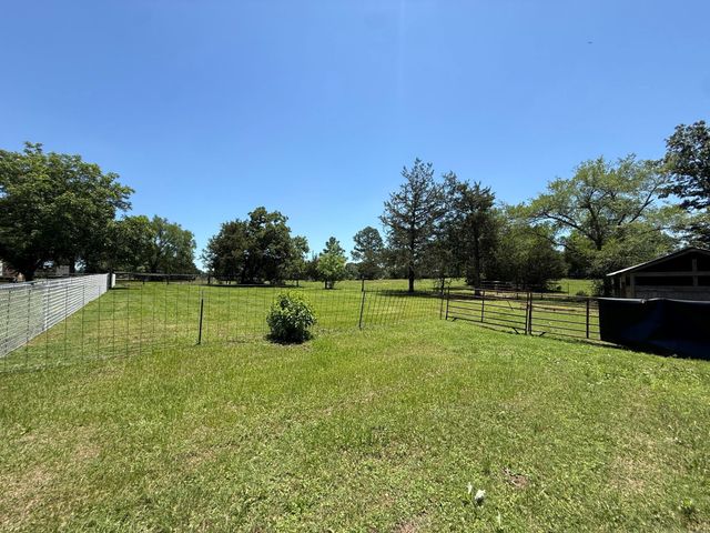 10308 Farm Market 831, Buffalo, TX 75831