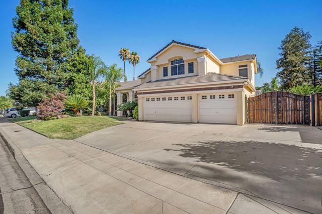 2463 Twain Avenue, Clovis, CA 93611