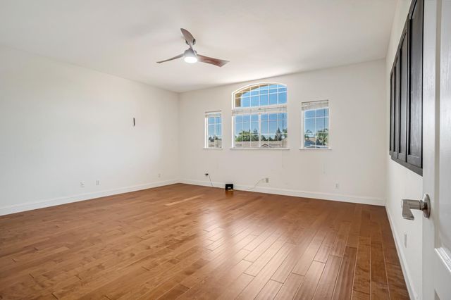 2463 Twain Avenue, Clovis, CA 93611