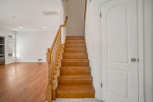 2463 Twain Avenue, Clovis, CA 93611