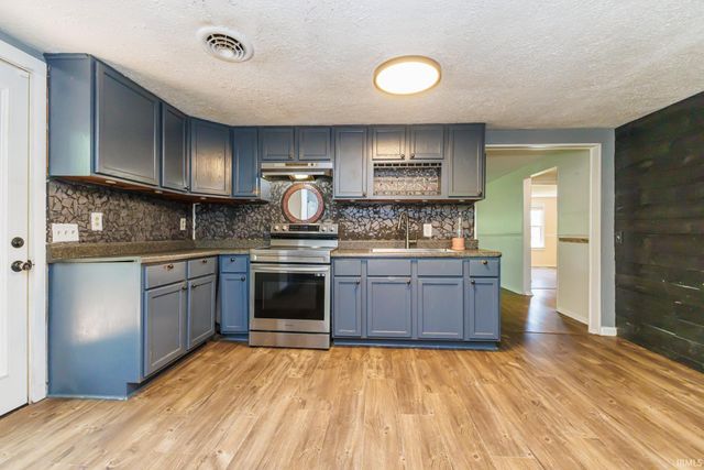 4660 E County Road 550 S, Muncie, IN 47302