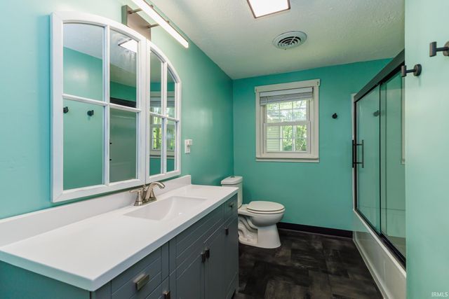 4660 E County Road 550 S, Muncie, IN 47302