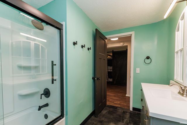 4660 E County Road 550 S, Muncie, IN 47302