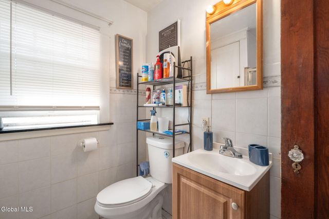 1905 Hamburg Street, Rotterdam, NY 12304