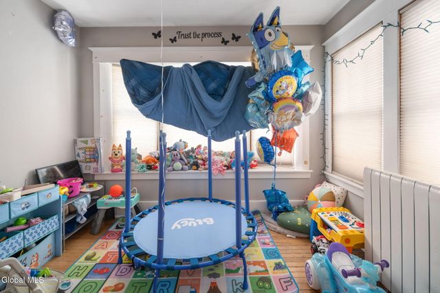 1905 Hamburg Street, Rotterdam, NY 12304