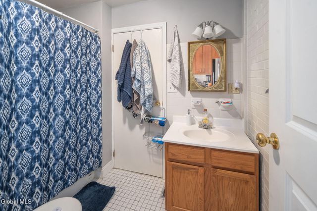 1905 Hamburg Street, Rotterdam, NY 12304