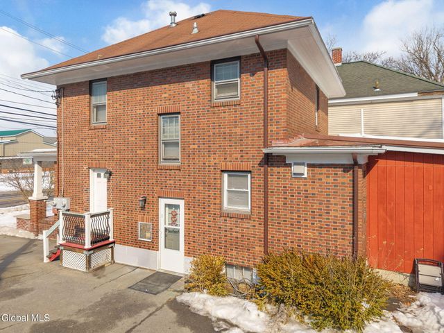 1905 Hamburg Street, Rotterdam, NY 12304