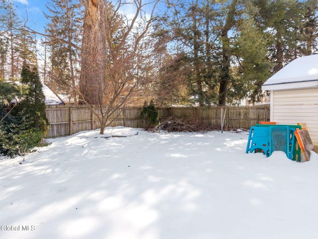 1905 Hamburg Street, Rotterdam, NY 12304