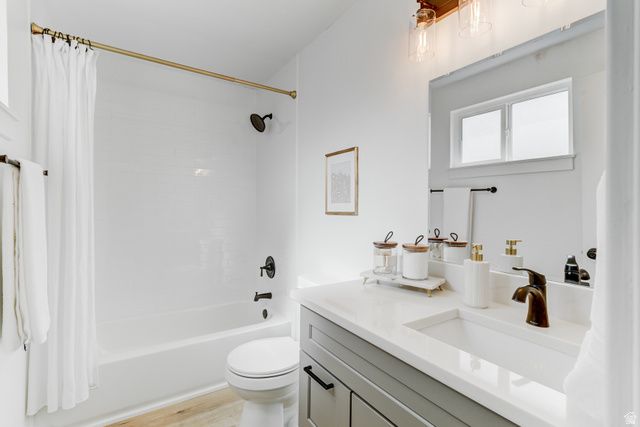 1520 E 1100 S, Clearfield, UT 84015