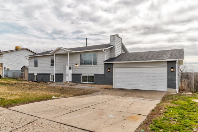 1520 E 1100 S, Clearfield, UT 84015