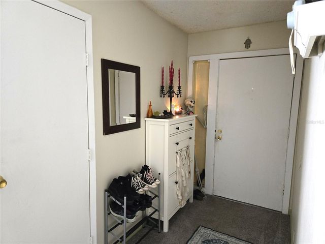 6519 W NEWBERRY ROAD 204, Gainesville, FL 32605